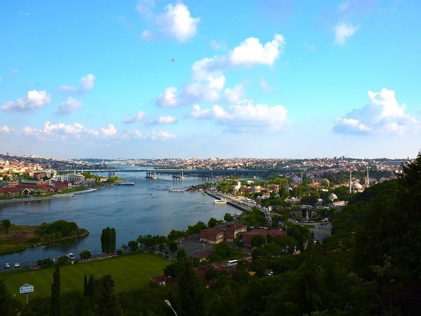 Путеводитель Grand Sirkeci - Пьер Лоти (Pierre Loti).