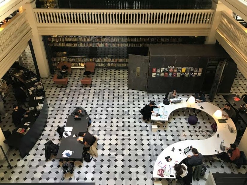 Un voyage dans les bibliothèques d\'Istanbul