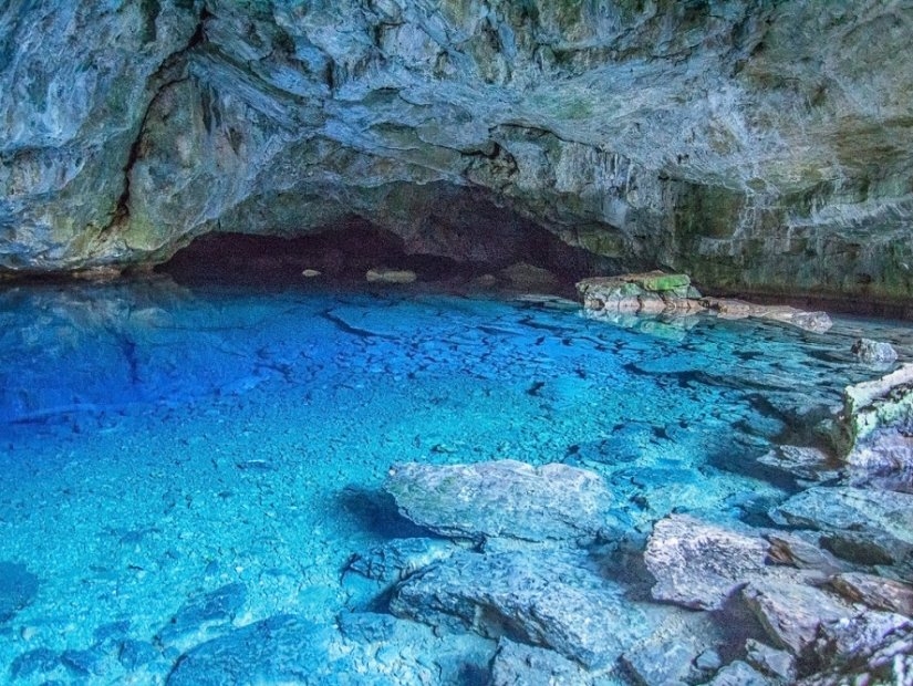 کوشآداسی میں زیوس کا غار