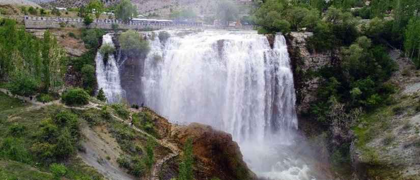 Водопад Тортум в Эрзуруме.